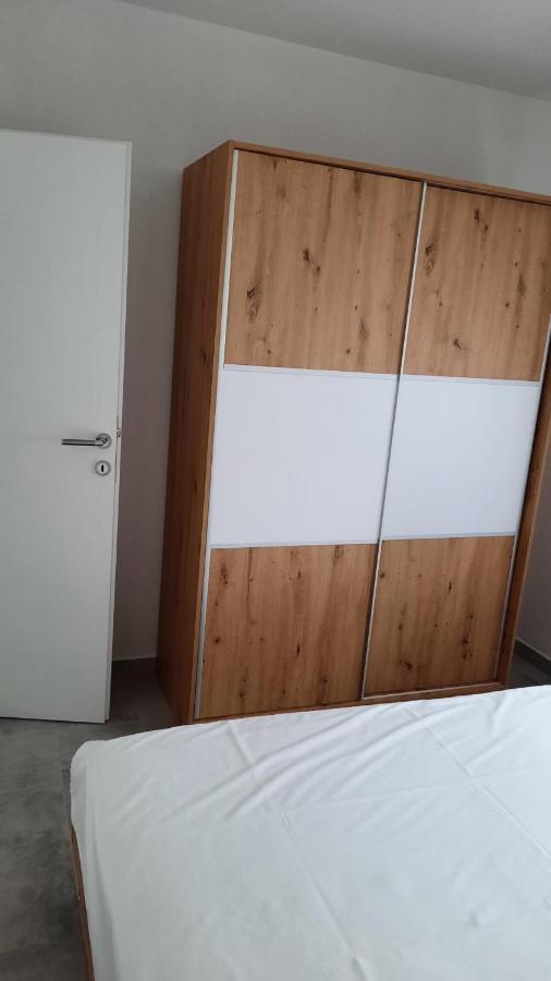 Aksa Residences Вир Экстерьер фото