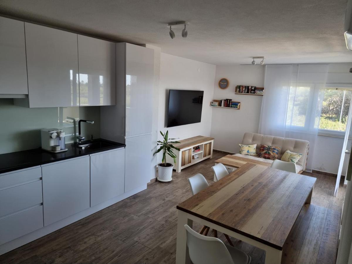 Aksa Residences Вир Экстерьер фото